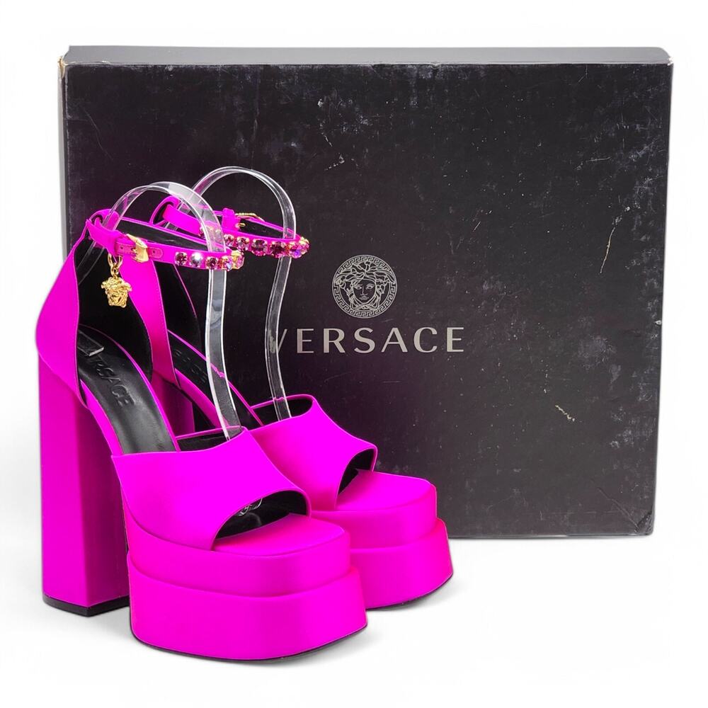 Versace Medusa Aevitas Double Platform Satin Pumps in Pink EU 37 US 7 $1445